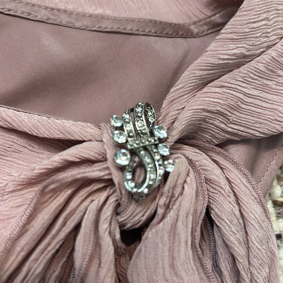 LOFT Light Mauve Silk Blouse with Bib Collar & Rhinestone Pin. 12P - Picture 8 of 11